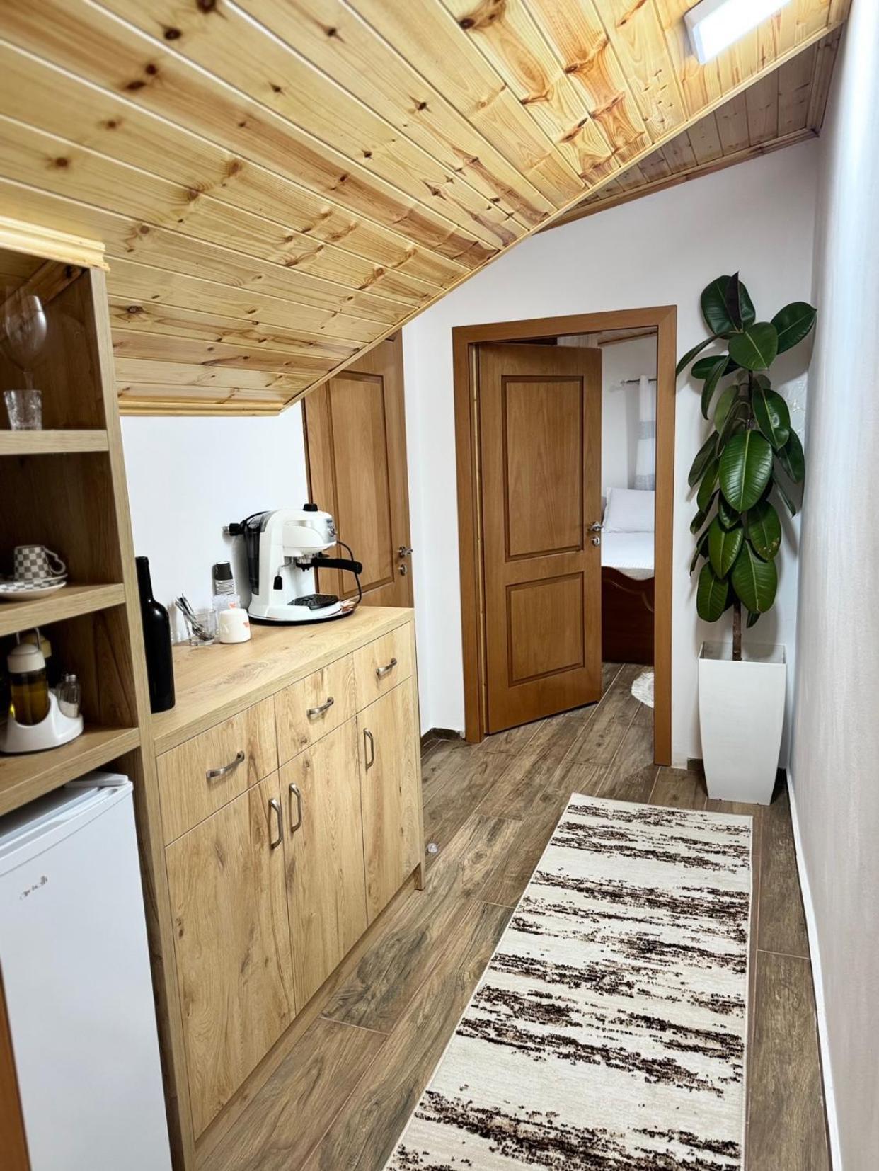 Guesthouse & Hospitality Berat Zewnętrze zdjęcie